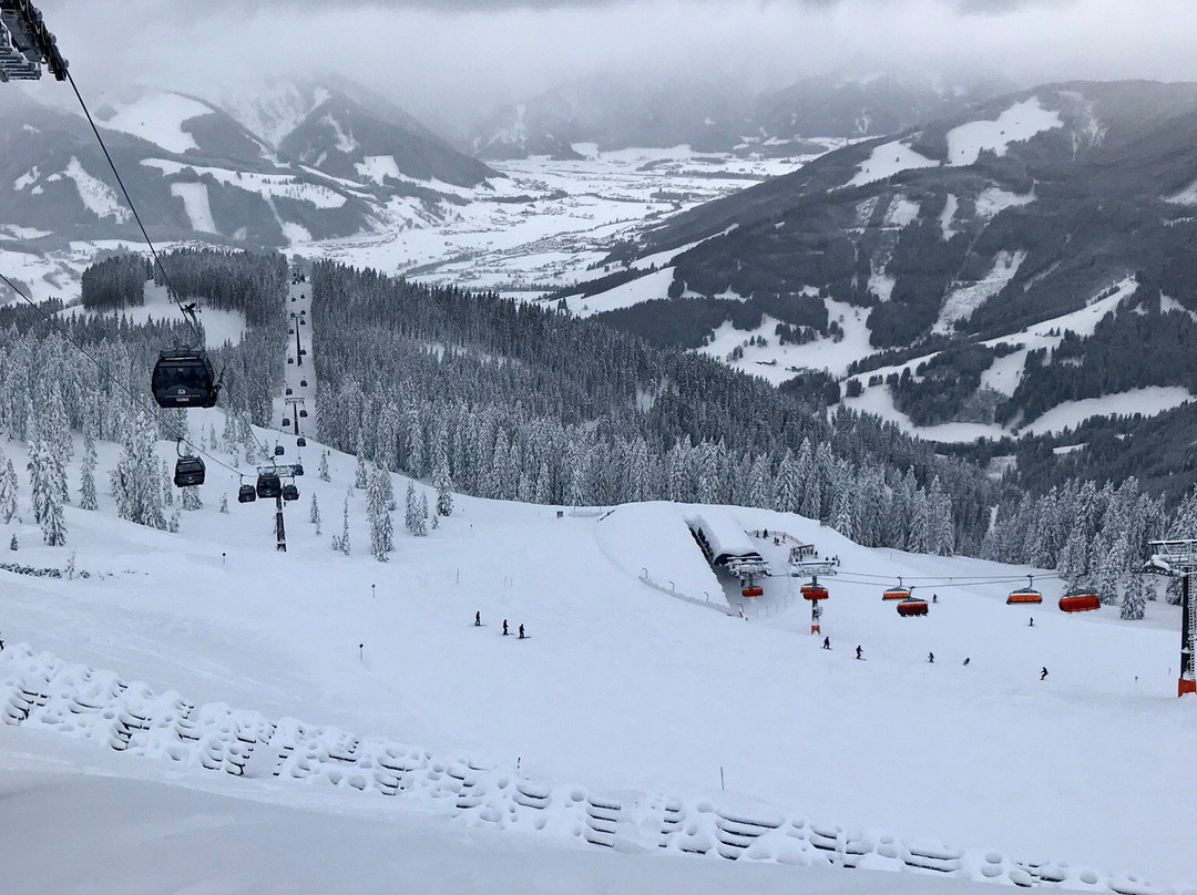 Leoganger Bergbahnen - Skiing Area景点图片