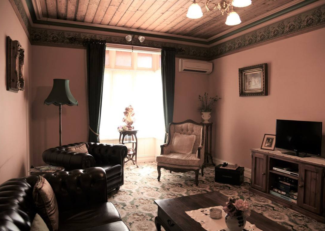 巴恩斯利屋床和早餐酒店主图