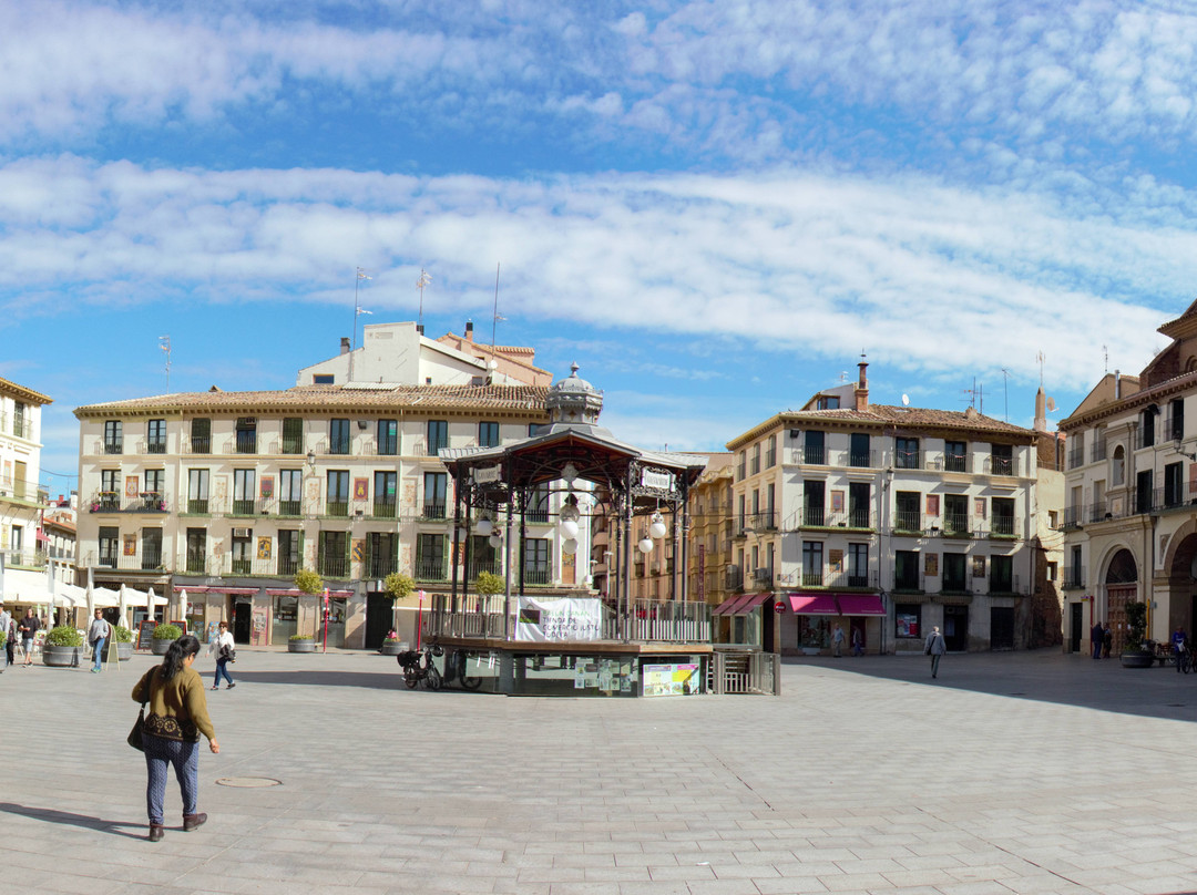 Plaza de los Fueros景点图片