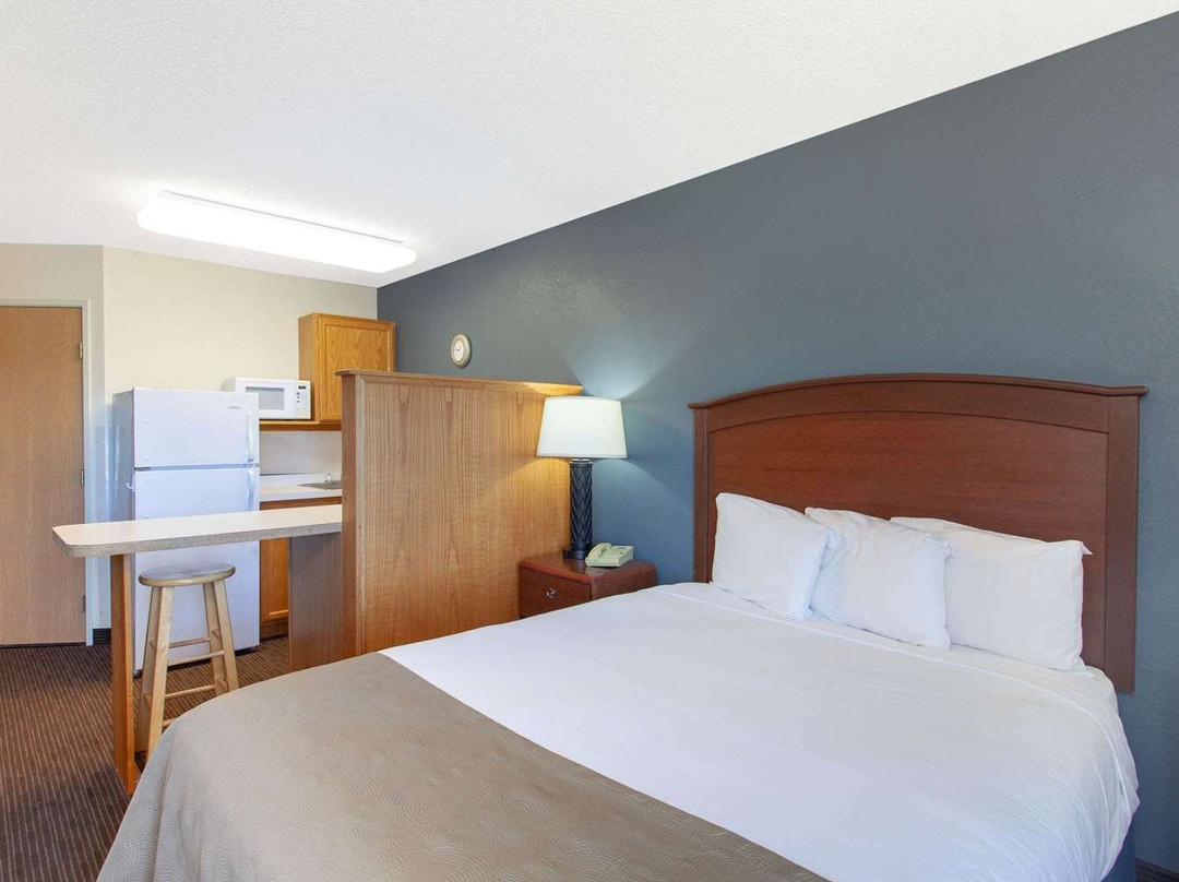 AmericInn by Wyndham Hutchinson主图