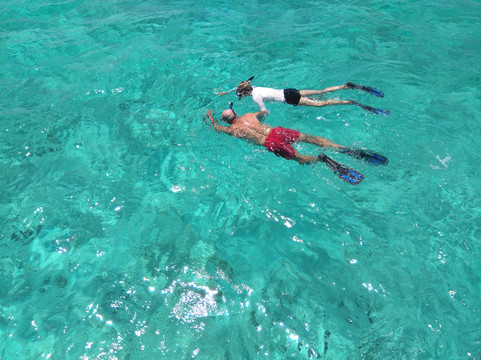 Making Waves Sailing-St. George's必去景点