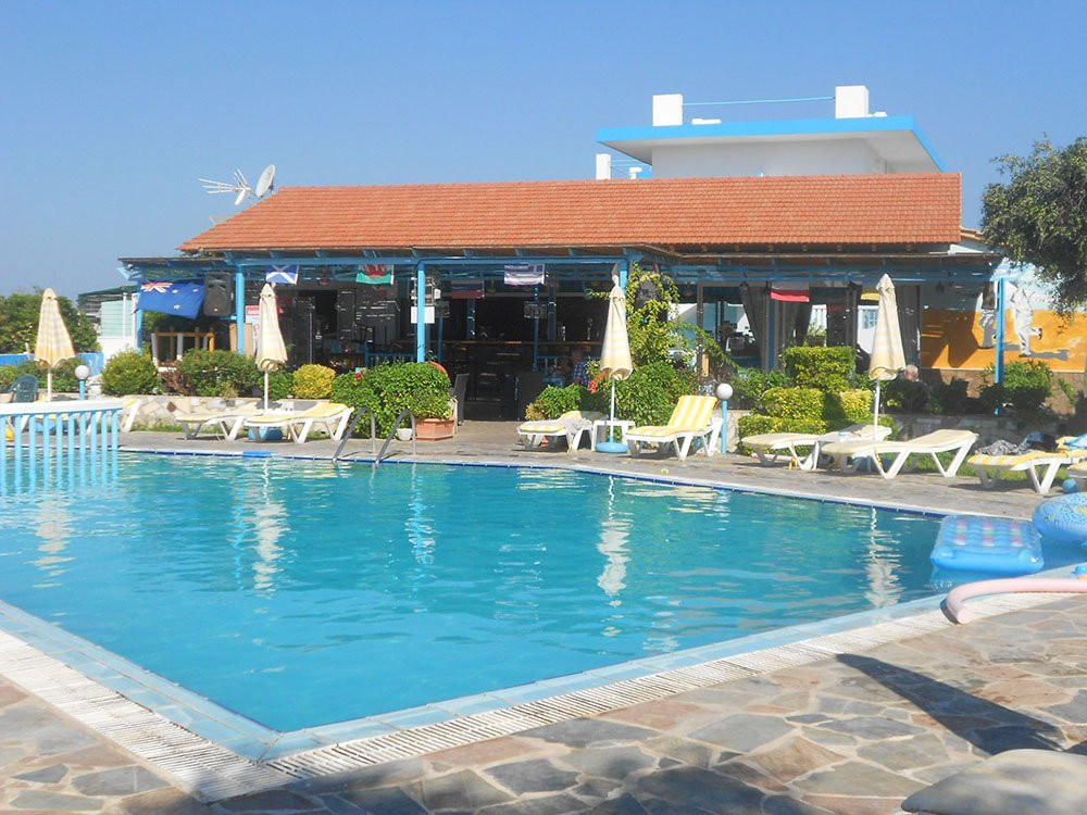 Sunlight Studios Pool Bar & Restaurant主图