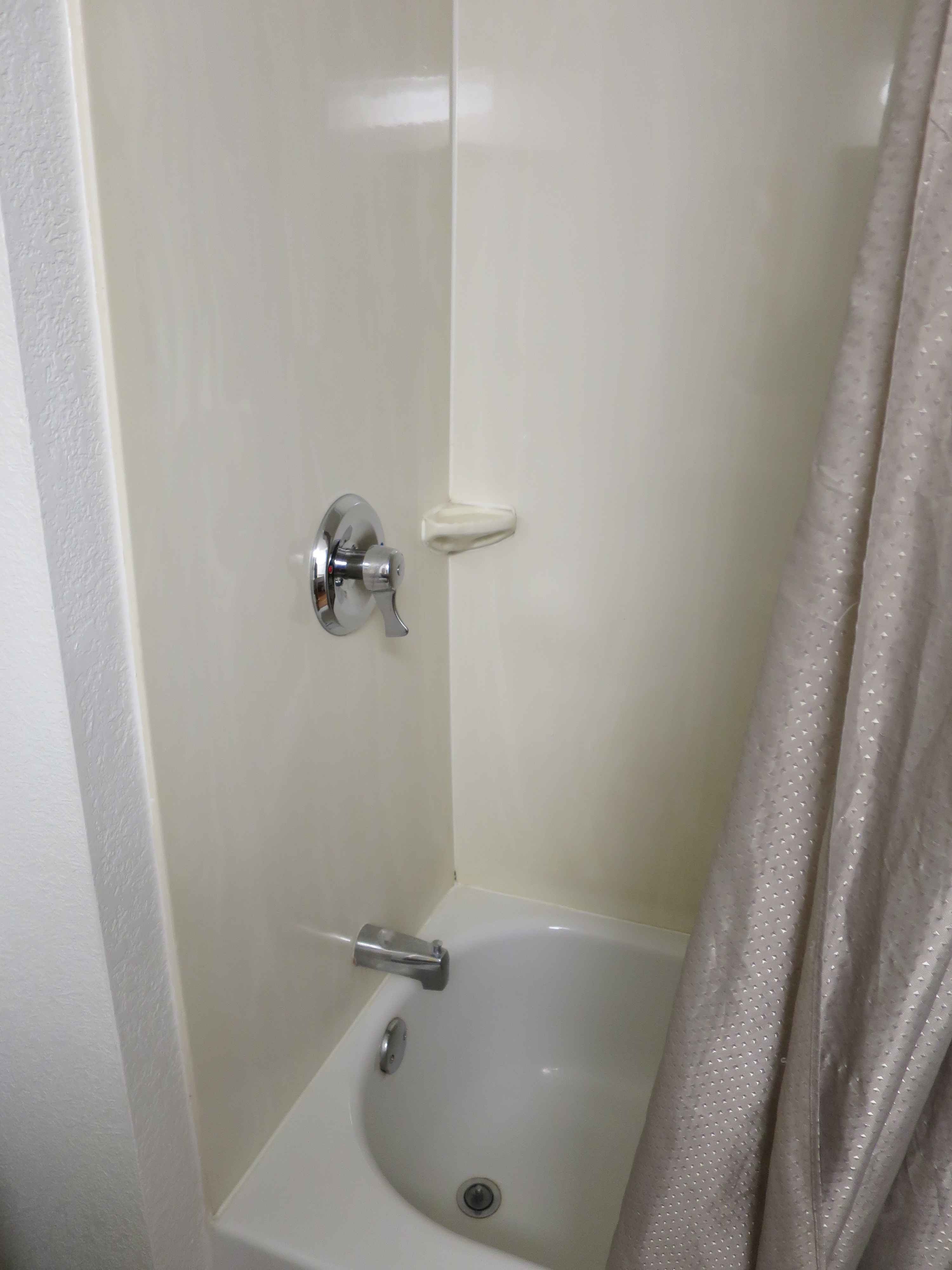 Motel 6 Springfield, VA - Washington DC Southwest-浴室