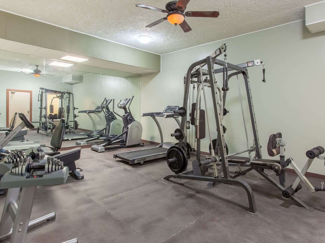 Econo Lodge Inn & Suites主图