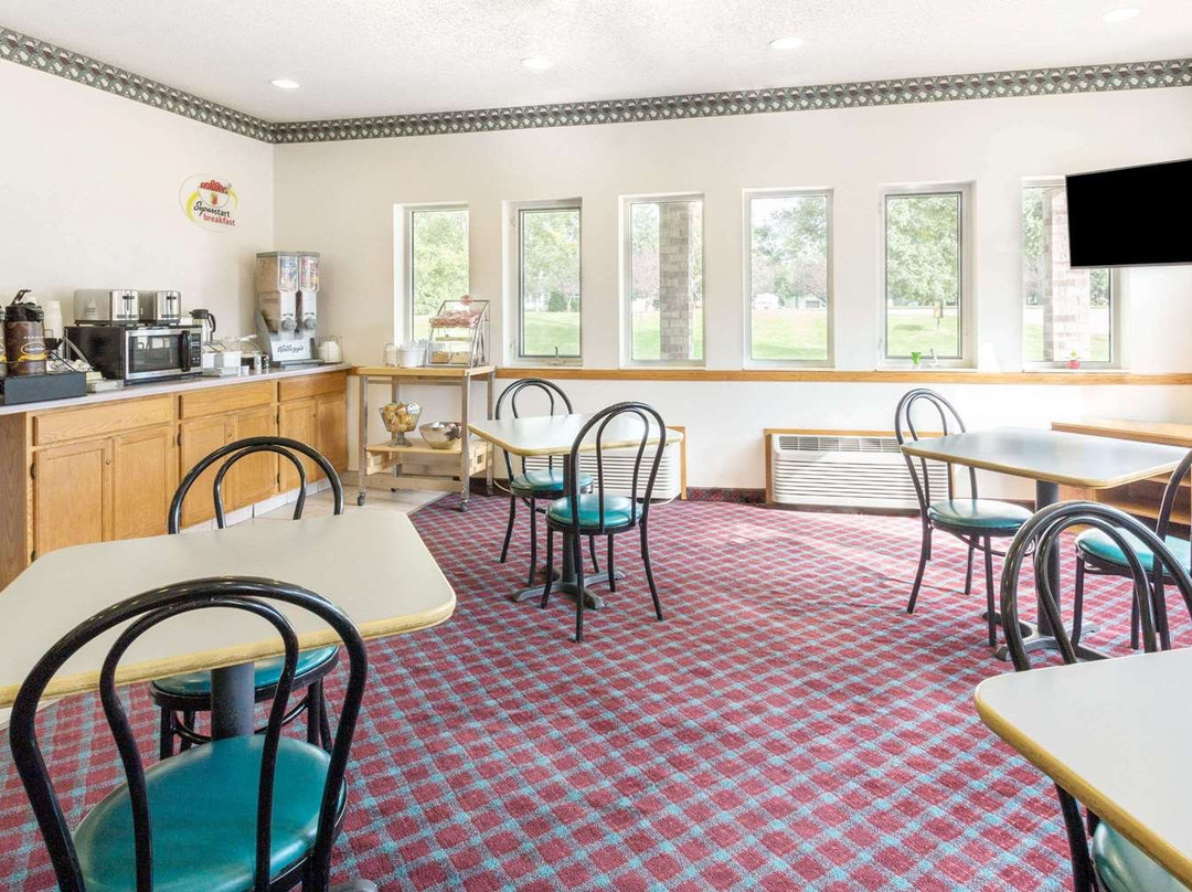 Super 8 by Wyndham Cresco IA主图