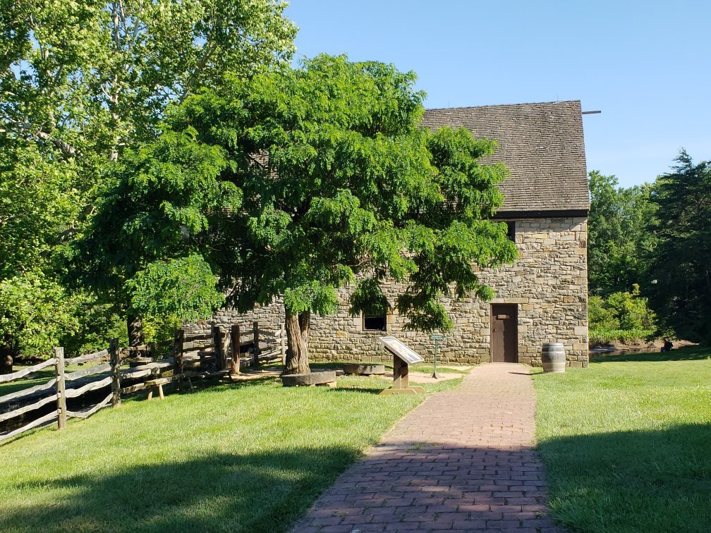 George Washington's Distillery & Gristmill景点图片