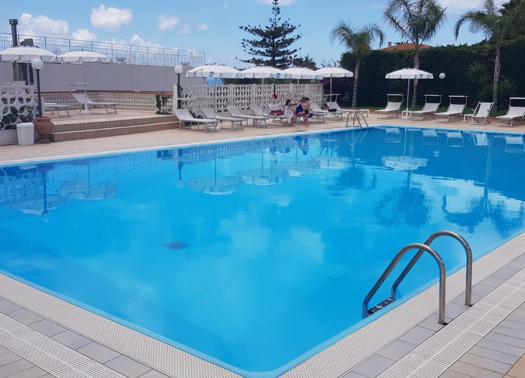 法拉利酒店主图