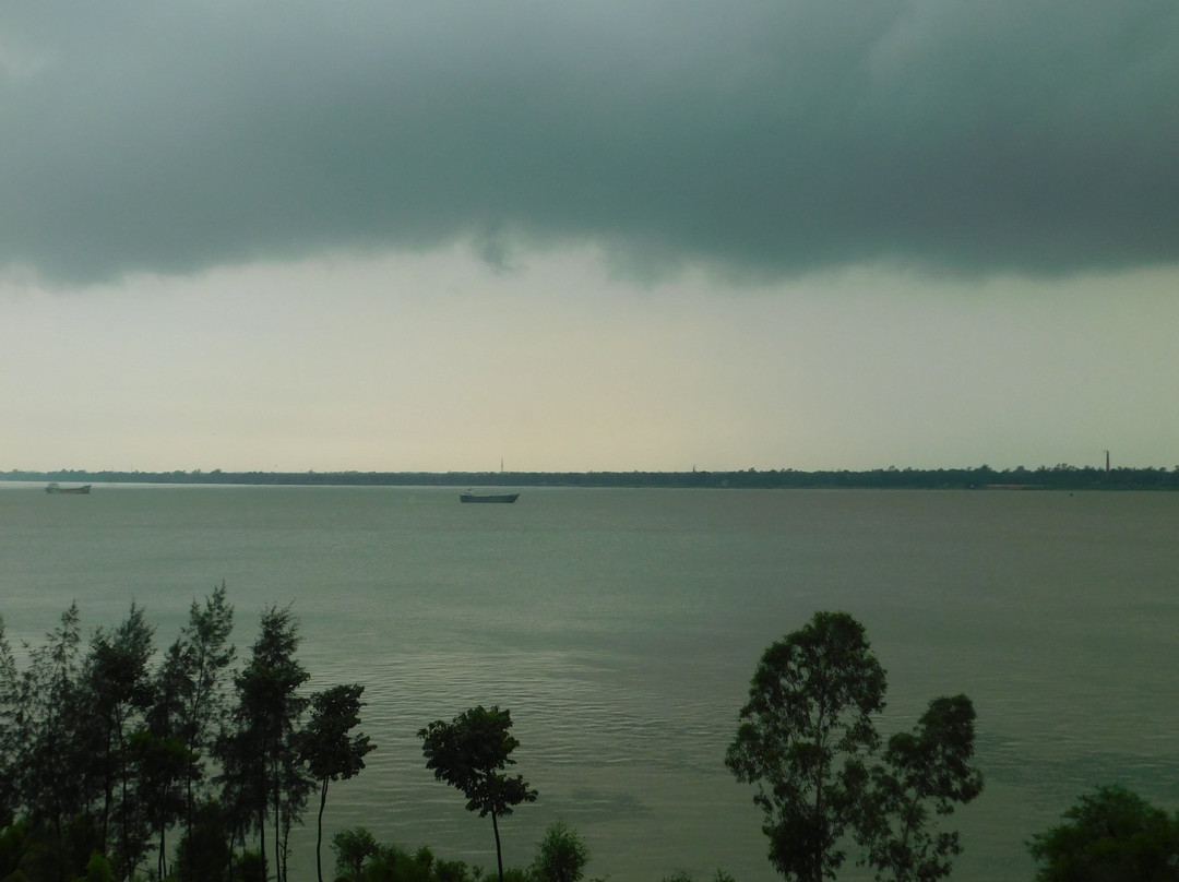 Rajhans Hotel & Resort主图