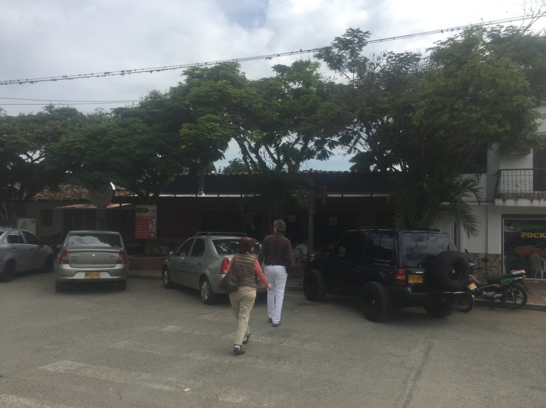 El Cerrito餐馆和美食-Restaurante El Turista