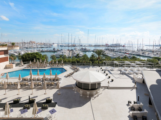 梅利亚雅典娜酒店主图