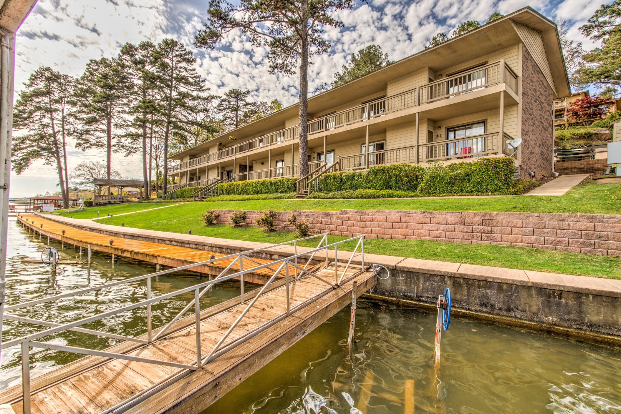 Long Island Lake Resort-官方