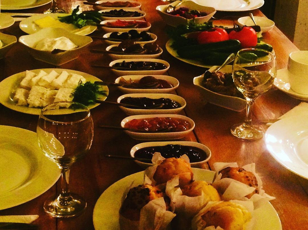 Yenokavan餐馆和美食-Ivani Restaurant