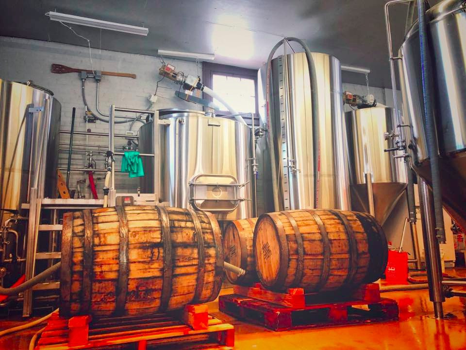 Birney餐馆和美食-Luminous Brewhouse