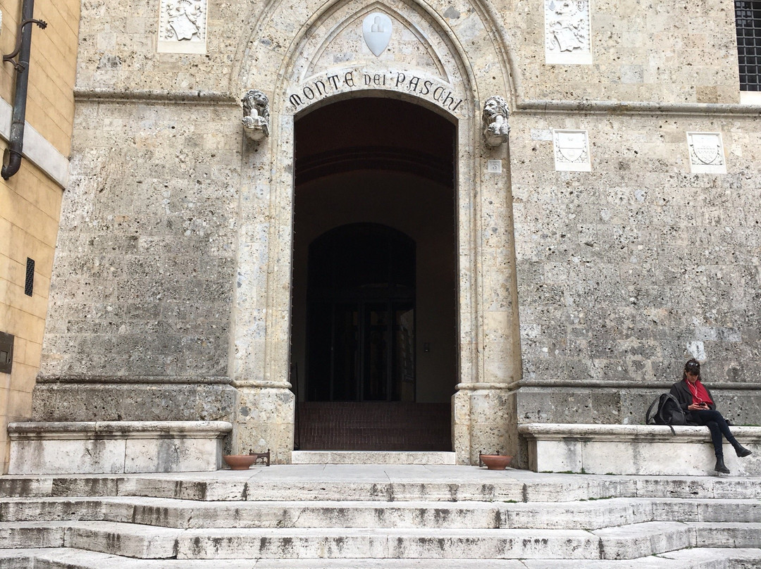 Palazzo Salimbeni-锡耶纳必去景点