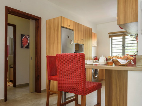 Pearly Sands - Beachfront Deluxe Apartment主图