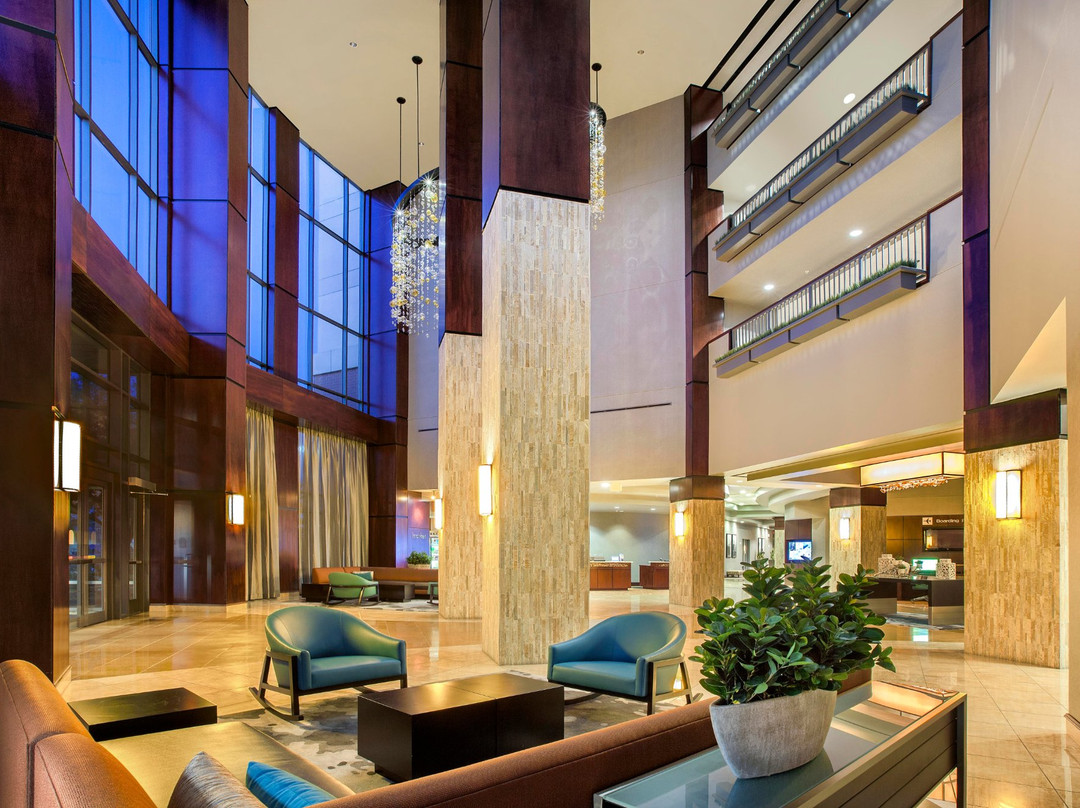 达拉斯阿伦约翰Q.哈蒙斯中心万怡酒店主图