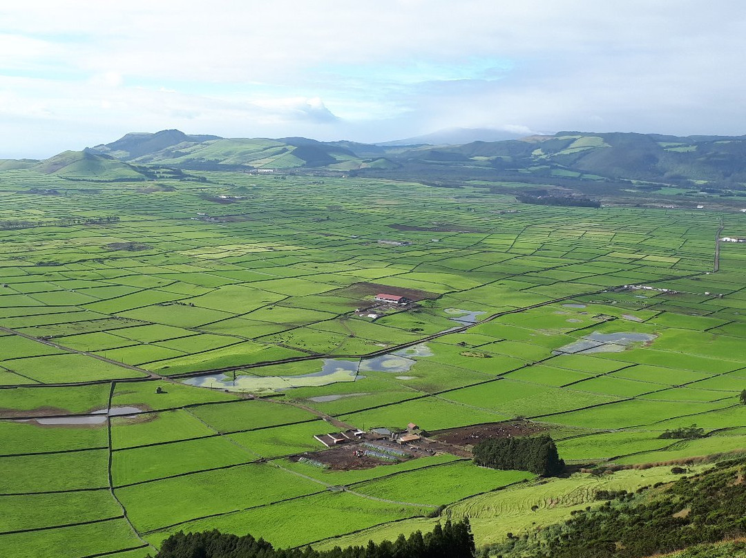 Porto Judeu旅游景点-Serra do Cume Viewpoint