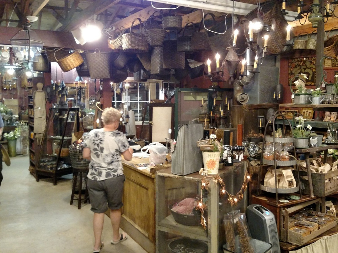 Renningers Antiques & Farmers Market景点图片