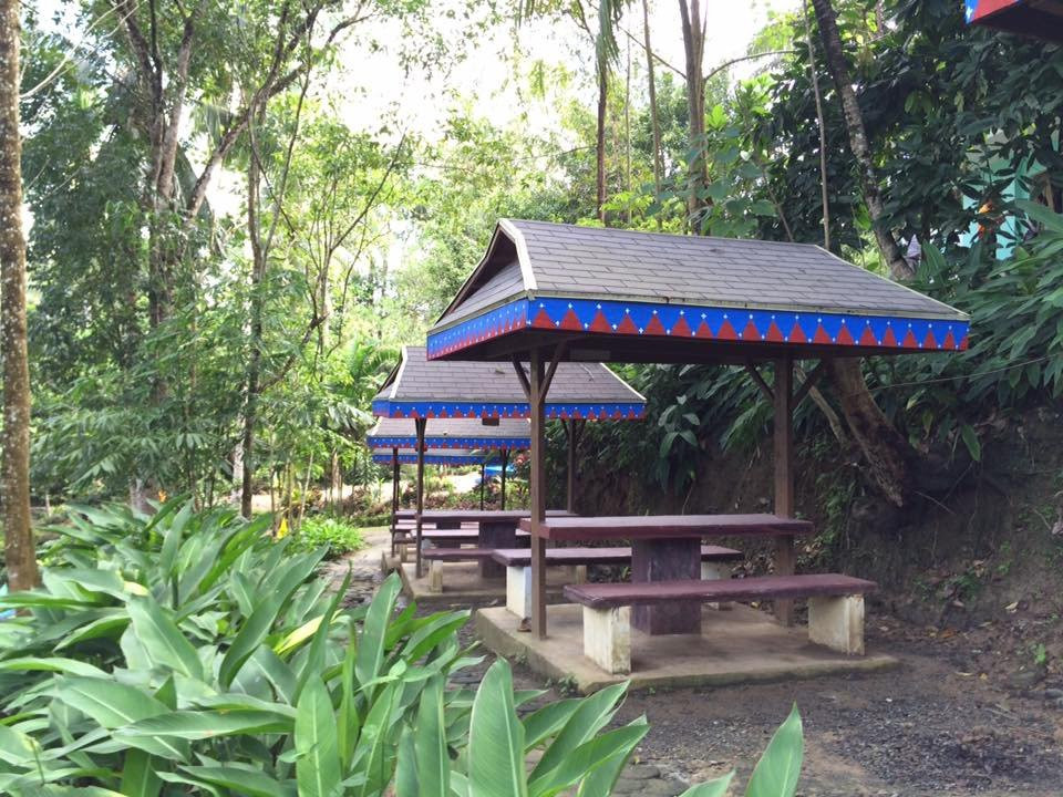 Panas Falls-达沃必去景点