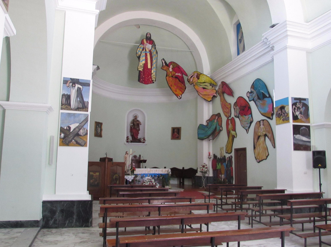 Church of Saint Theresa-圣特雷莎加卢拉必去景点
