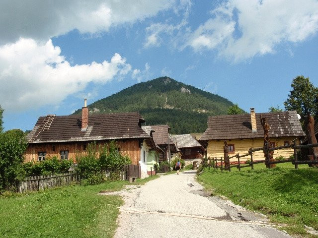 Vlkolínec Village景点图片