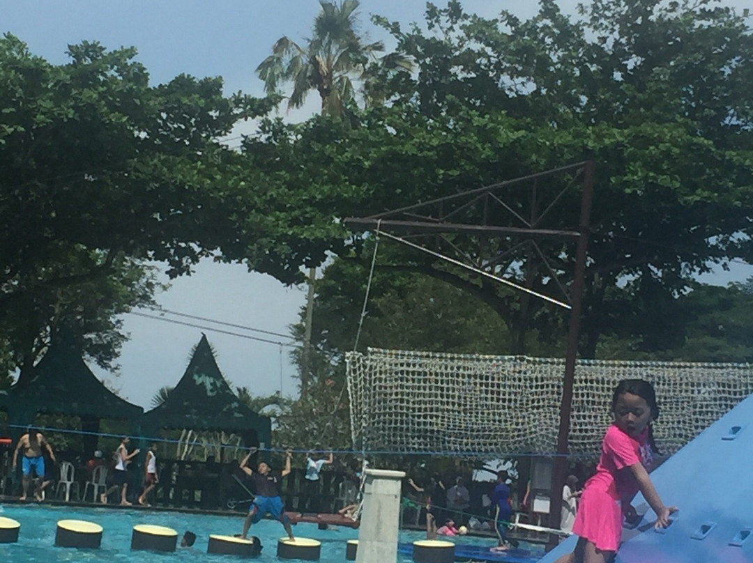 Taman Dayu Waterpark-Pandaan必去景点