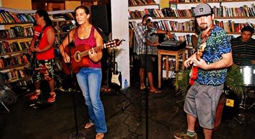 Bocas Bookstore Bar景点图片