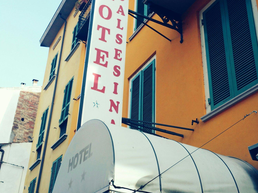 Pie' di Via酒店住宿-Albergo La Salsesina