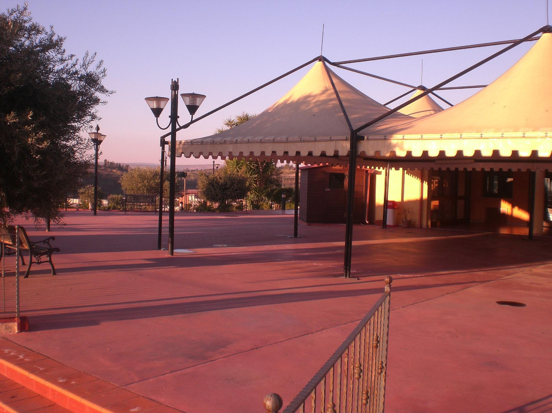 Senorbi餐馆和美食-Centro Sportivo Monte Luna