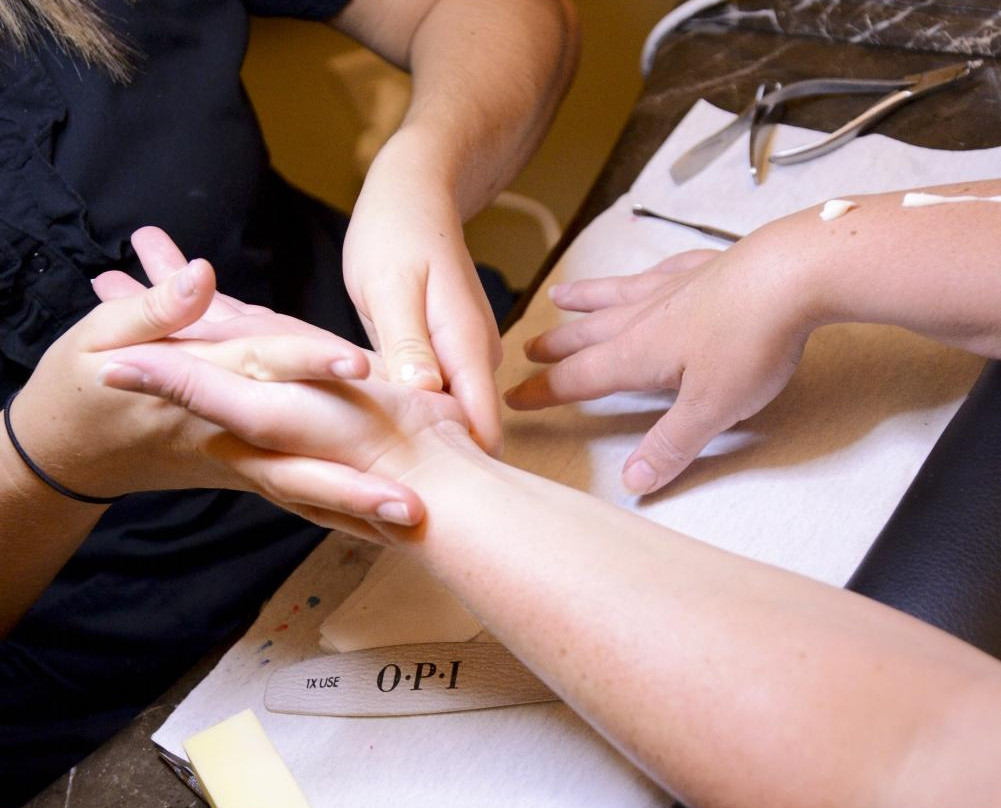 Rinnova Spa & Wellness Center-新伯尔尼必去景点