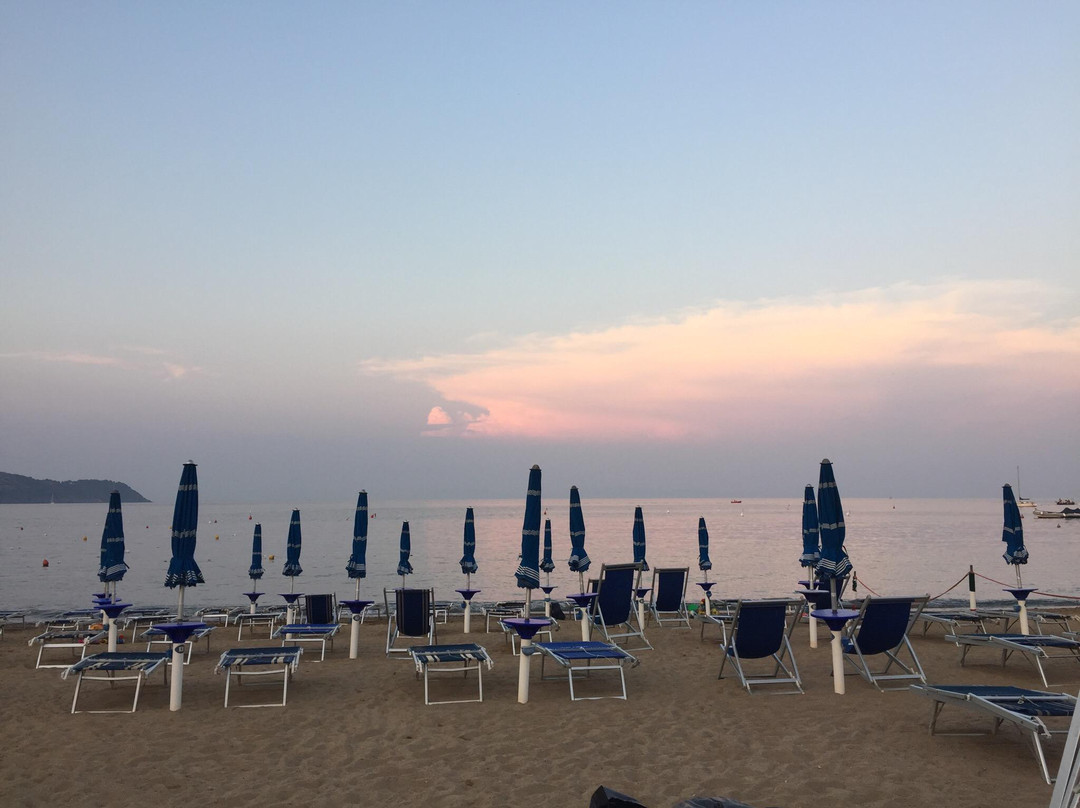 Spiaggia di Naregno-Capoliveri必去景点