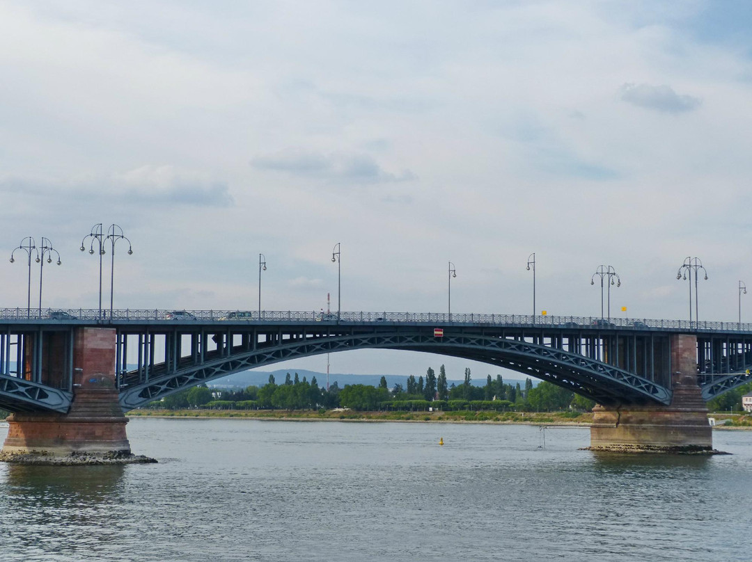 Theodor-Heuss-Brücke-美因茨必去景点