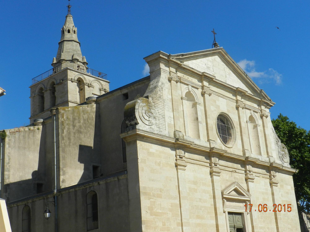 Eglise Notre-Dame du Lac-Lunel必去景点