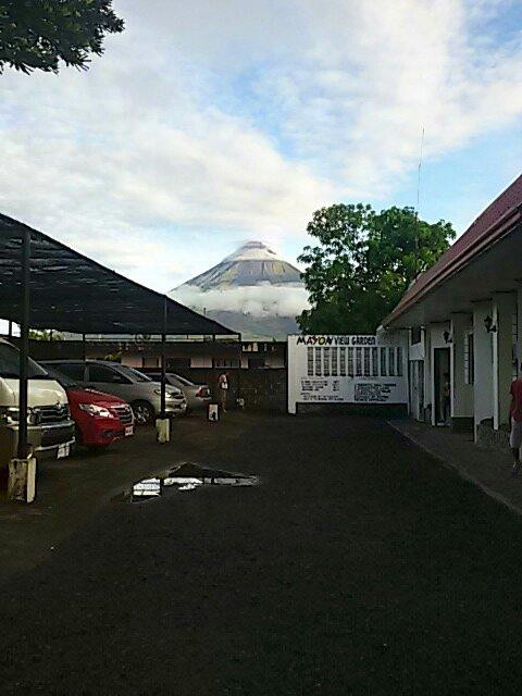 Mayon View Garden Apartelle主图