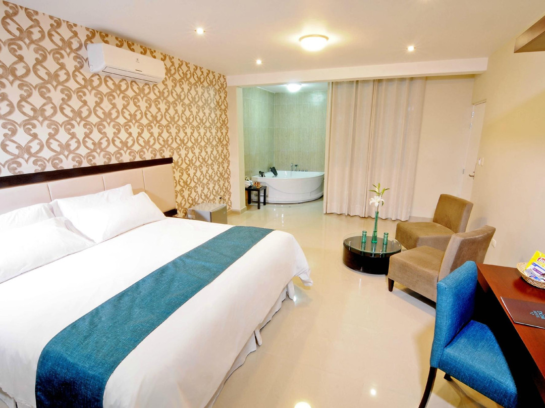 Dom Hotel