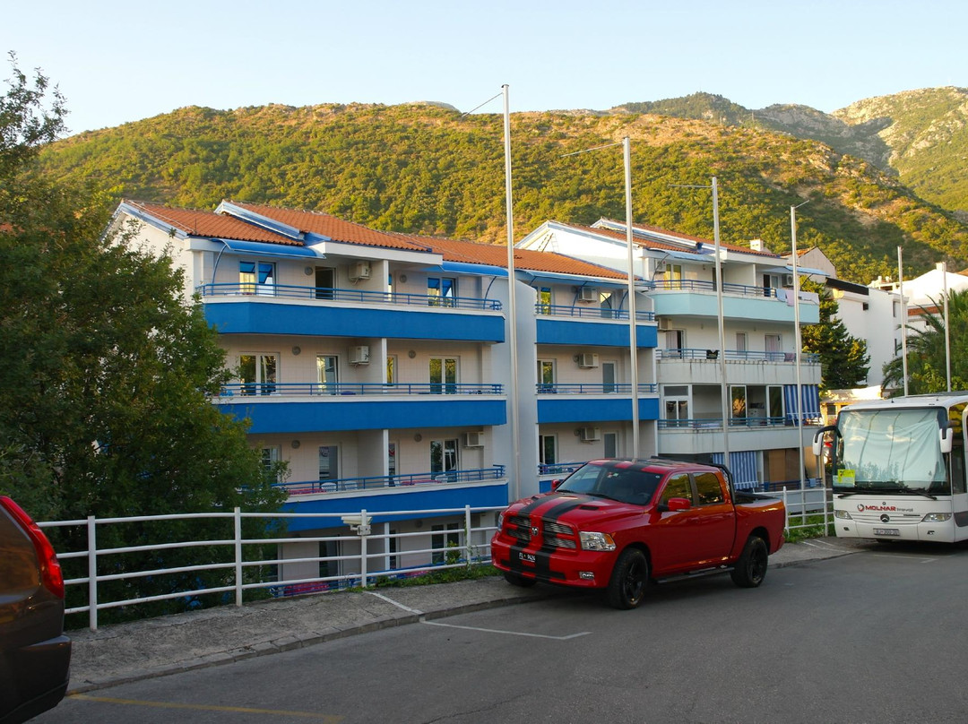 Blue Palace Guest House