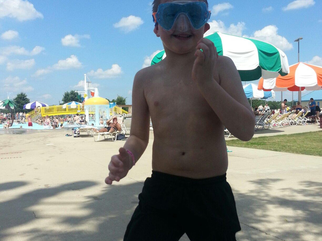 Russell Sims Aquatic Center-鲍灵格林必去景点