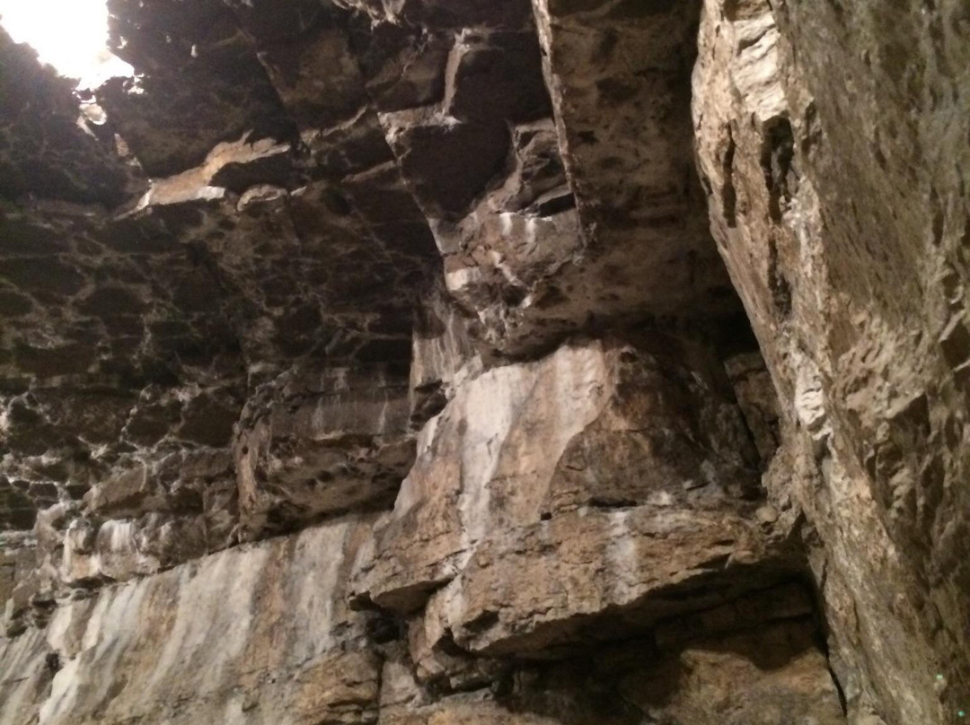 Tyendinaga Cavern and Caves-贝尔维尔必去景点
