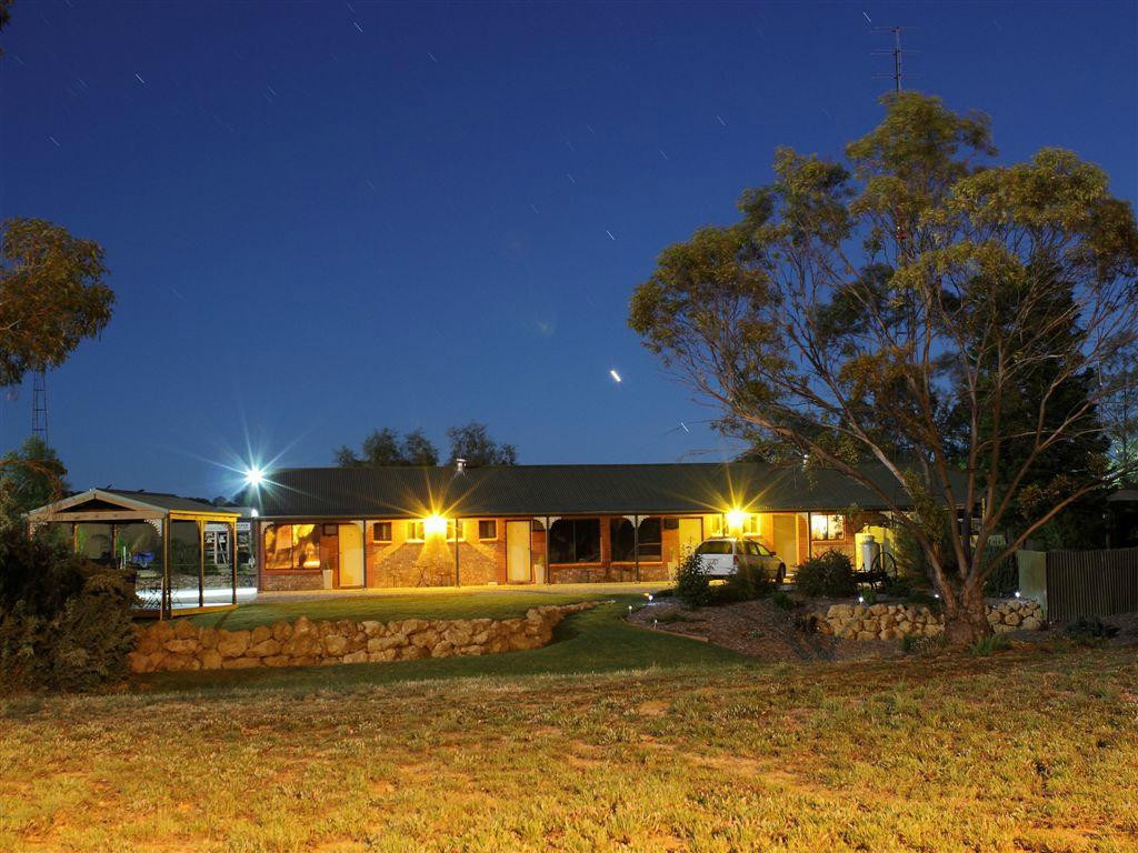 Morgan Colonial Motel主图