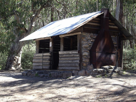 Lake Cobbler-Alpine National Park必去景点