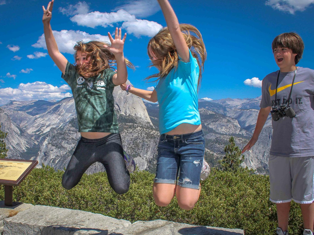 Mountain Shuttle Yosemite-奥克赫斯特必去景点