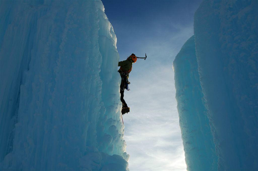 Equinox Adventures-白马市必去景点