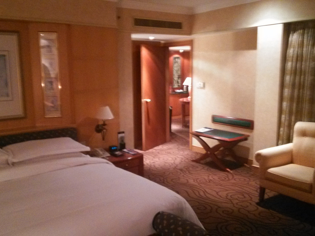 静安昆仑大酒店主图