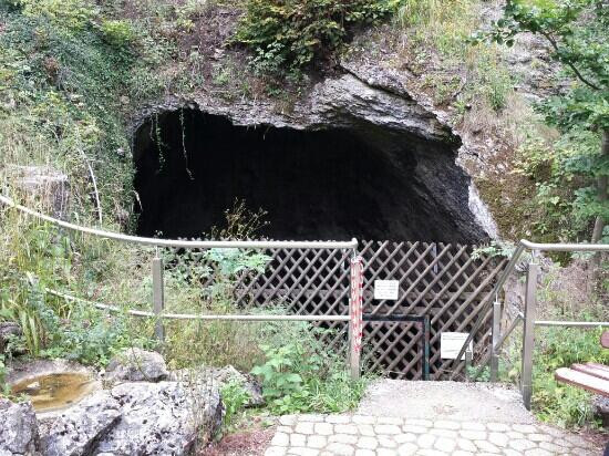Sontheimer Cave-Heroldstatt必去景点