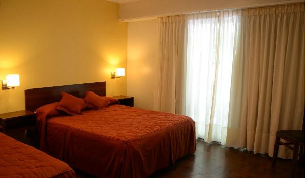 Hotel Saint James主图