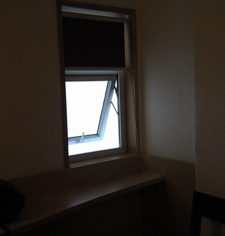 杭州滨江宜必思酒店主图