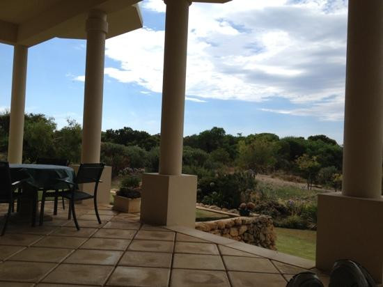 No. 13 On The Beach主图