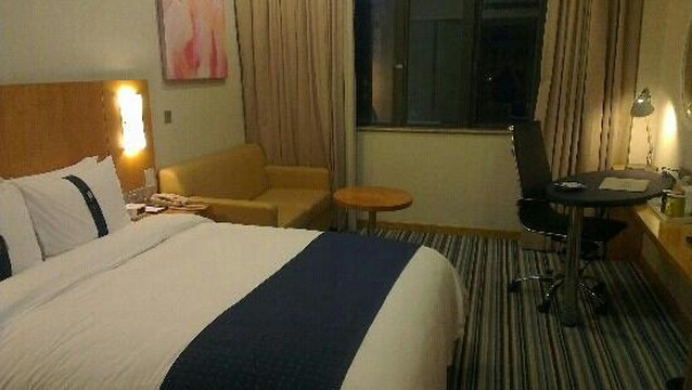 罗湖智选假日酒店主图