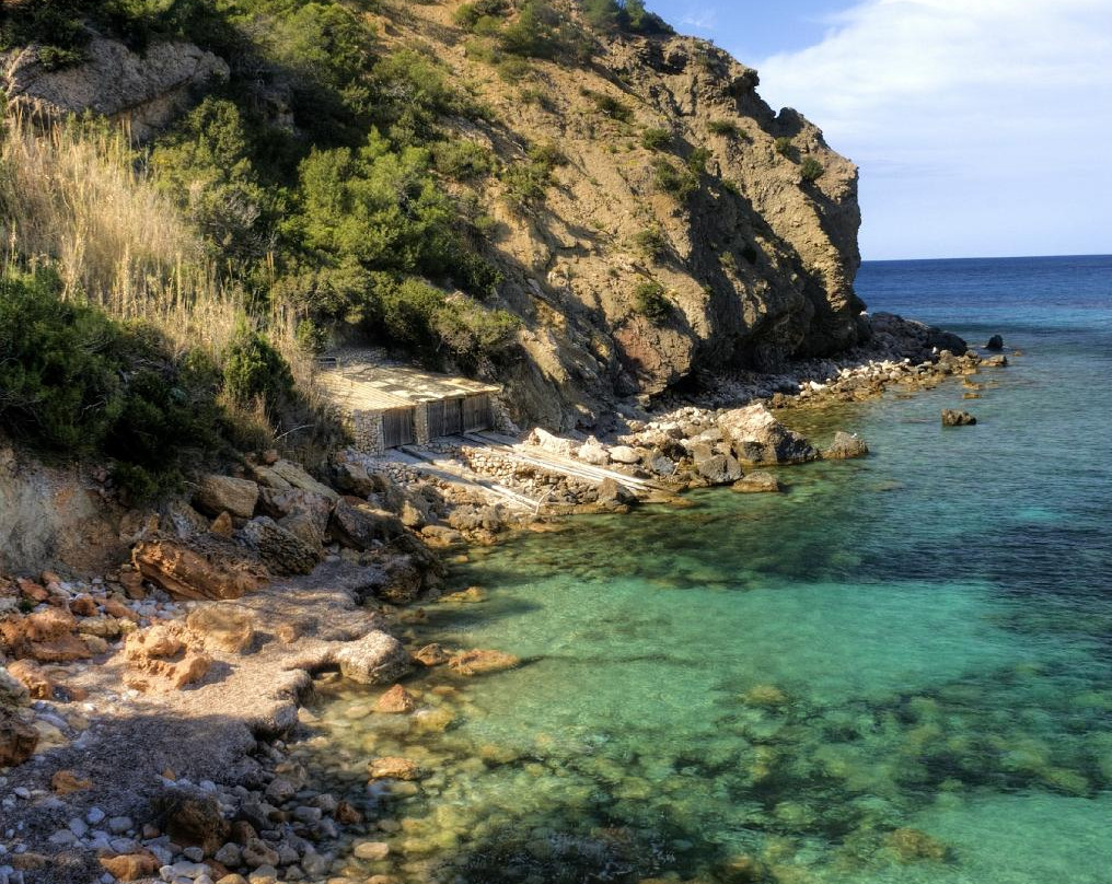 Cala Xarraca景点图片