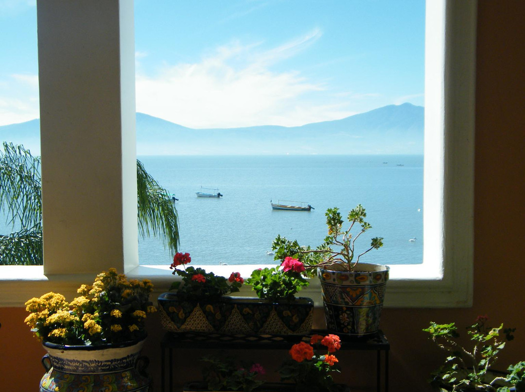 Lake Chapala Inn主图